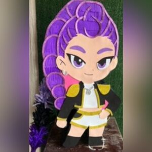 Kpop Demon hunter Rumi piñata